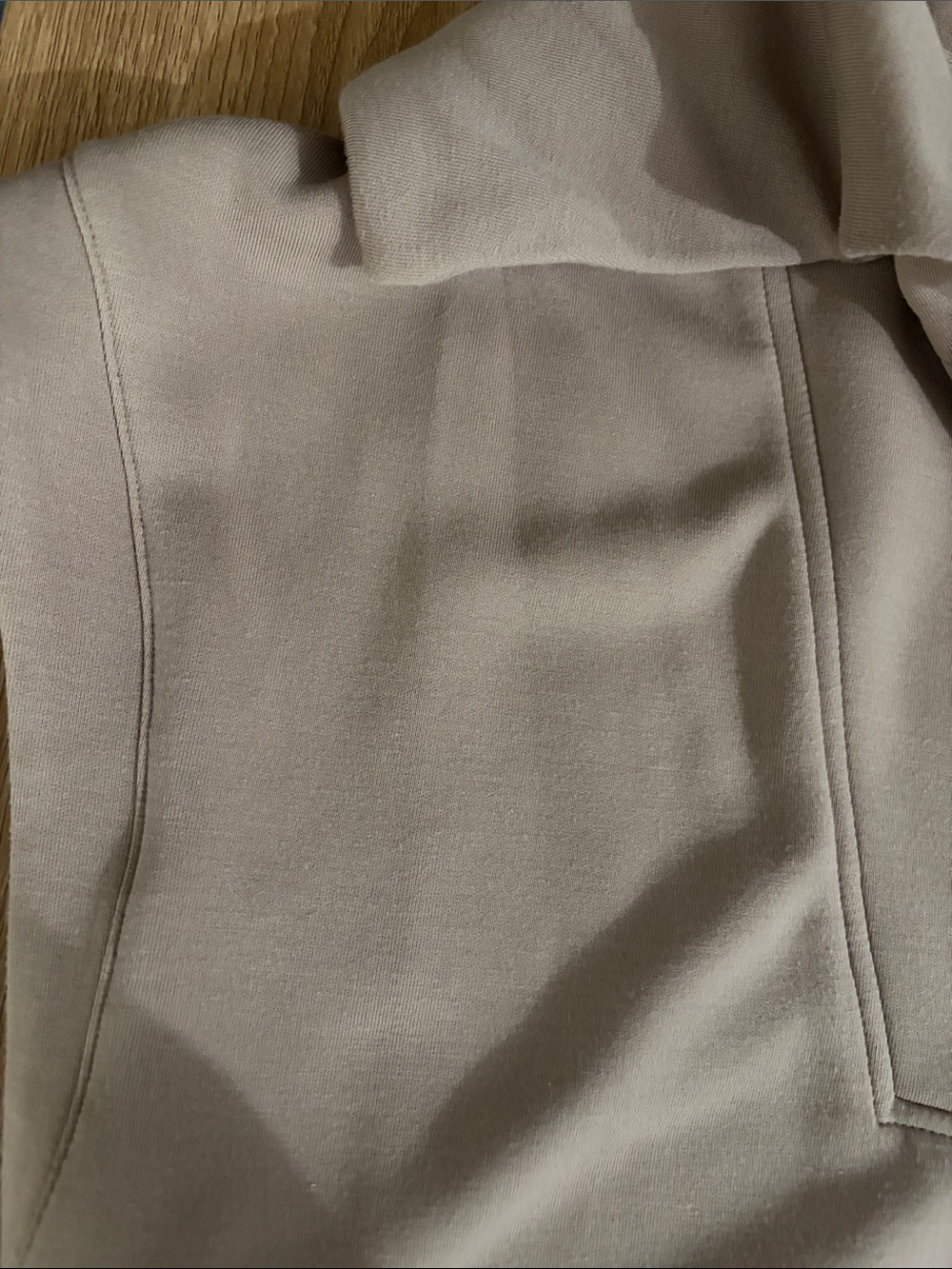 Varley Taupe Top- Zip Collar Top size medium - Picture 7 of 15
